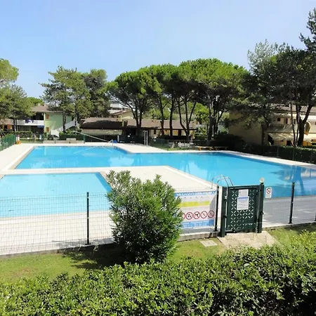 Apartment With Garden And Pool Access Bibione
