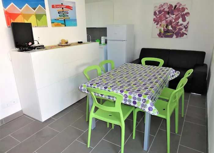 Lägenhet With Garden And Pool Access