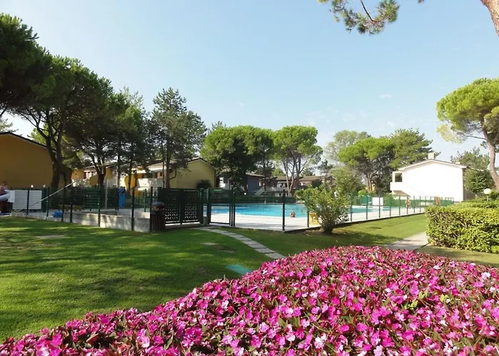 Lägenhet With Garden And Pool Access